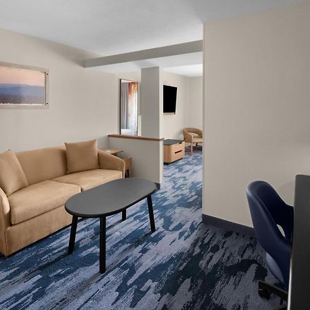 Fairfield Inn & Suites ריצ'פילד מראה חיצוני תמונה
