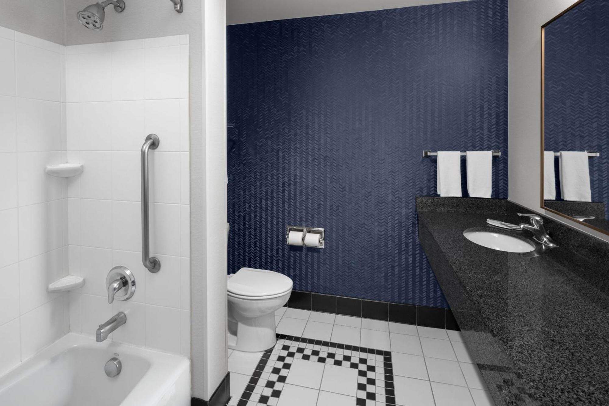 Fairfield Inn & Suites ריצ'פילד מראה חיצוני תמונה
