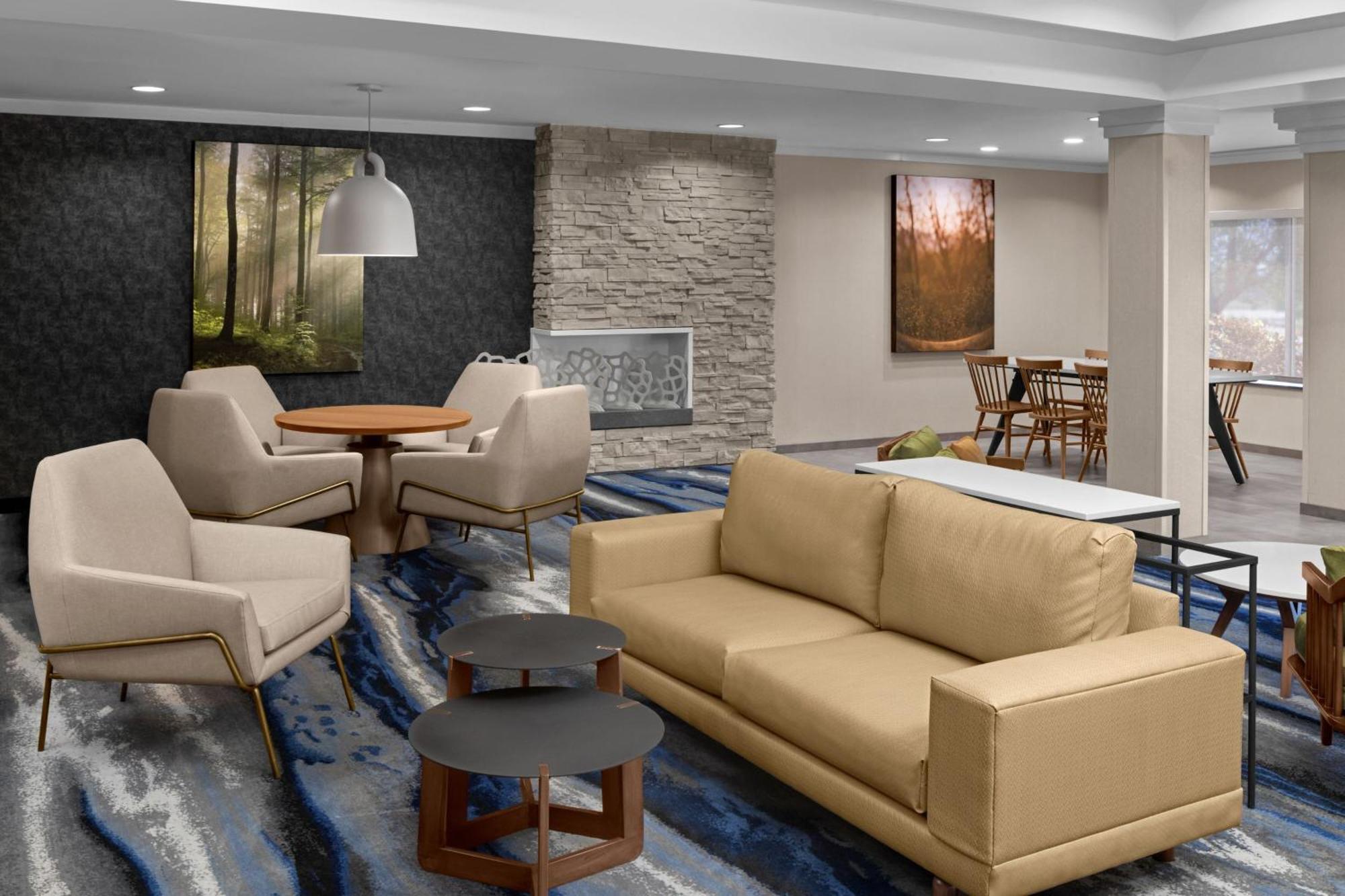 Fairfield Inn & Suites ריצ'פילד מראה חיצוני תמונה